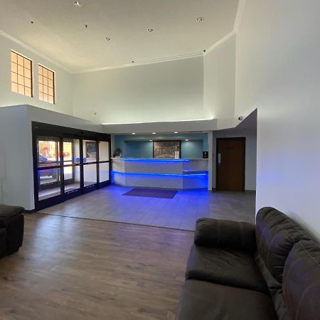 Super 8 By Wyndham Olive Branch Otel Dış mekan fotoğraf