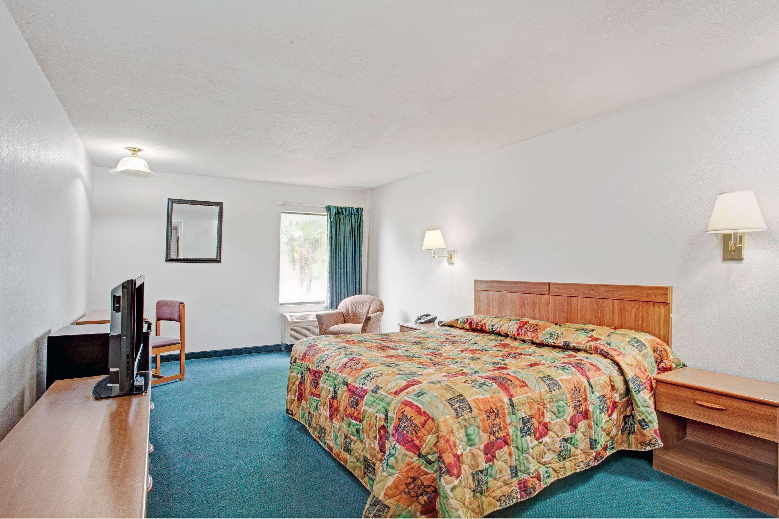 Super 8 By Wyndham Olive Branch Otel Dış mekan fotoğraf